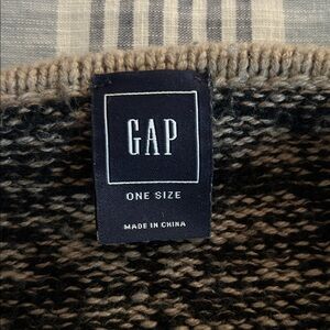 GAP  Cozy Black and Brown Knit Sweater Poncho